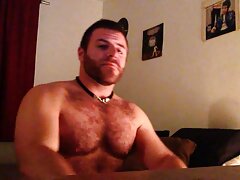 Jamie Langford accarezza la sua figa rasata mamme puttane gratis con un vibratore